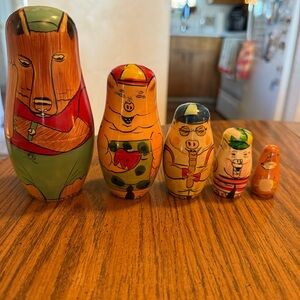 Authentic Models Vintage Hand-Painted Wooden Wolf & Pigs Nesting Dolls Set of 5